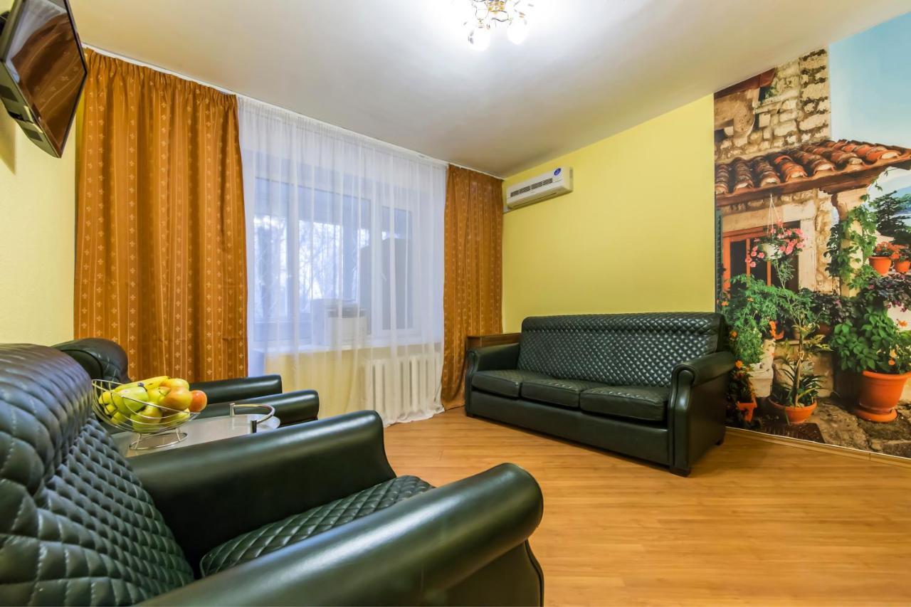 Sunny 2-Rooms Apartment For 2-6 People On Pechersk Near Kiev-Pechersk Lavra, Central Metro Station, Restaurants, Supermarkets Exterior photo